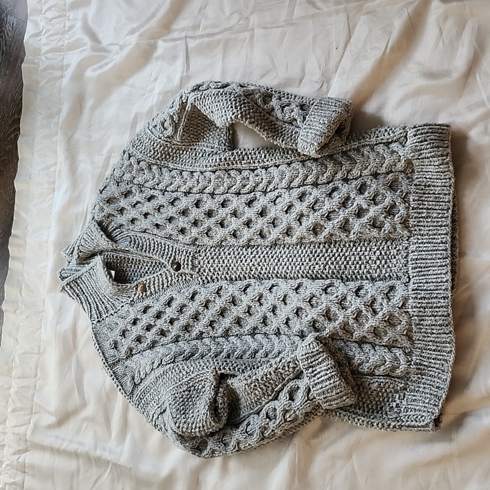 Artesania Sinai Gorgeous Ex Cond/Pro Clean Gray Wool Cable Knit Sweater, OS, $65